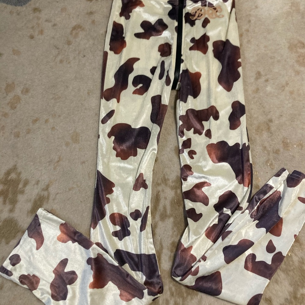 Cow print leggings stack pants are sold out
